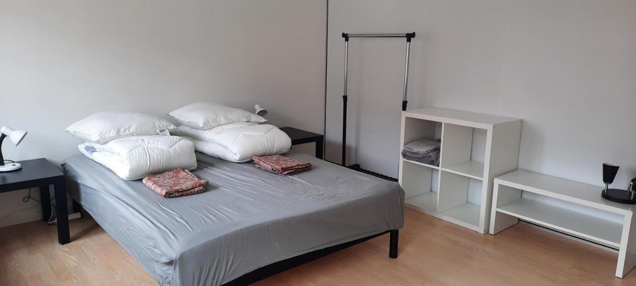 Private Room In A Shared Apartment Odense Exterior foto